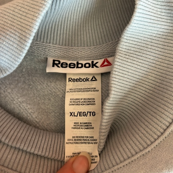 Reebok Cropped Crewneck - Picture 5 of 5